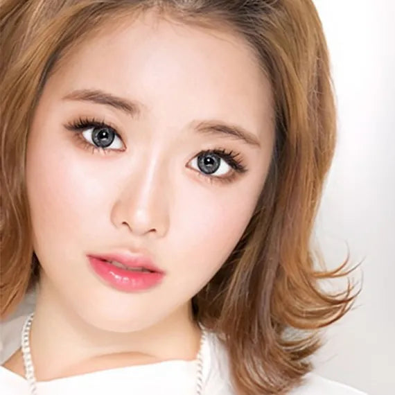 Neo Celeb Gray Nearsighted Contacts Yearly x 2Pc | Natural Gray Myopia Lenses